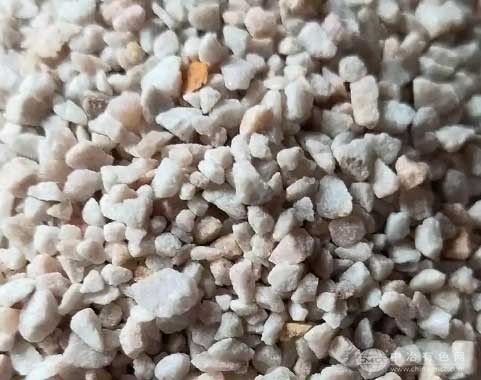 深圳市深泉環(huán)保供應(yīng)普通石英砂，精制石英砂, 高純石英砂，熔融石英砂及硅微粉