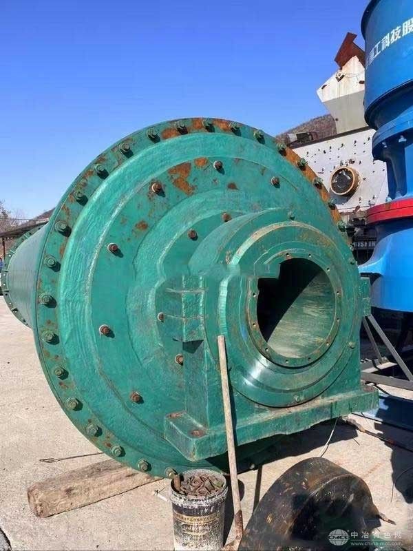 出售二手2200*7000橡膠襯板球磨機(jī)一臺