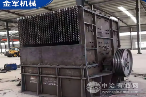 破碎比大重錘式破碎機(jī)