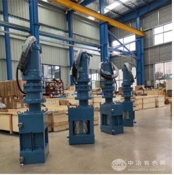 轉(zhuǎn)鼓格柵破碎機(jī)